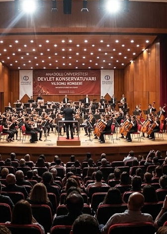 Lilian Tonella Tüzün "Piyano Sınıf Konseri"