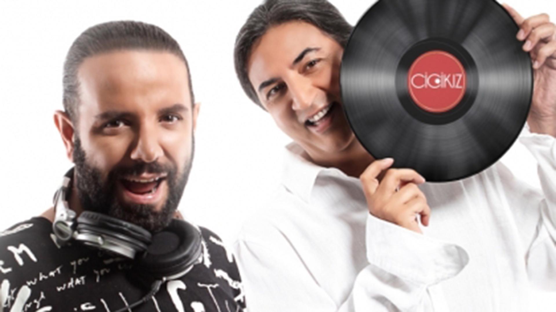 Çelik & DJ Hakan Küfündür ile 90'lar & 2000ler Türkçe Pop Parti